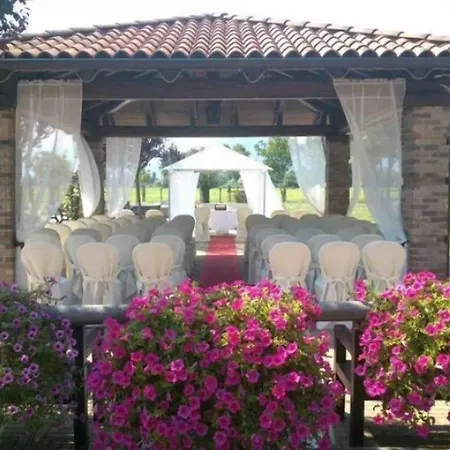 Tenuta Canta מלון